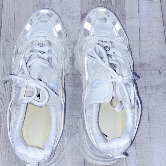 Fashion sneakers size 43, US 9 1/2 - Picture 7 of 11